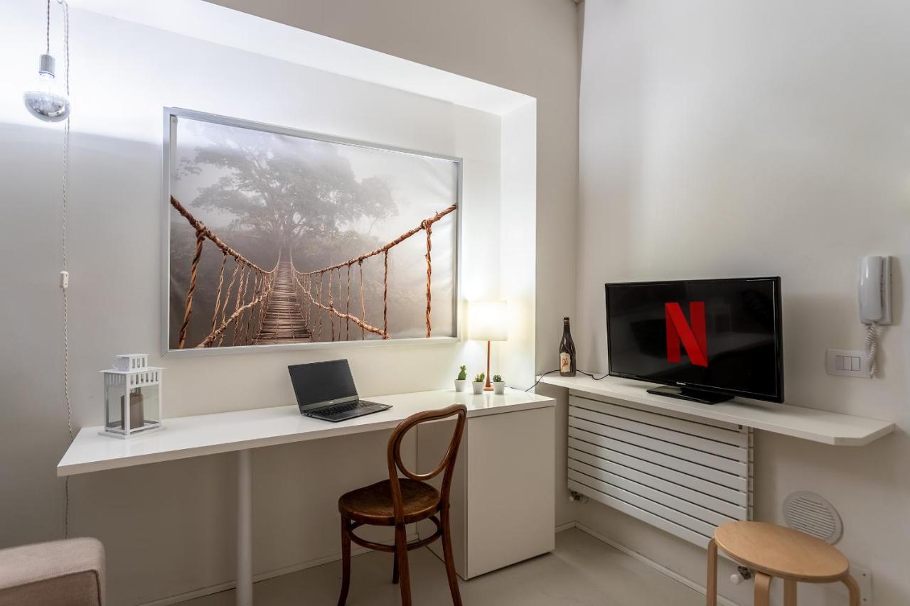 Apartment Design Loft Walking Distance Brera-duomo With Wifi+netflix