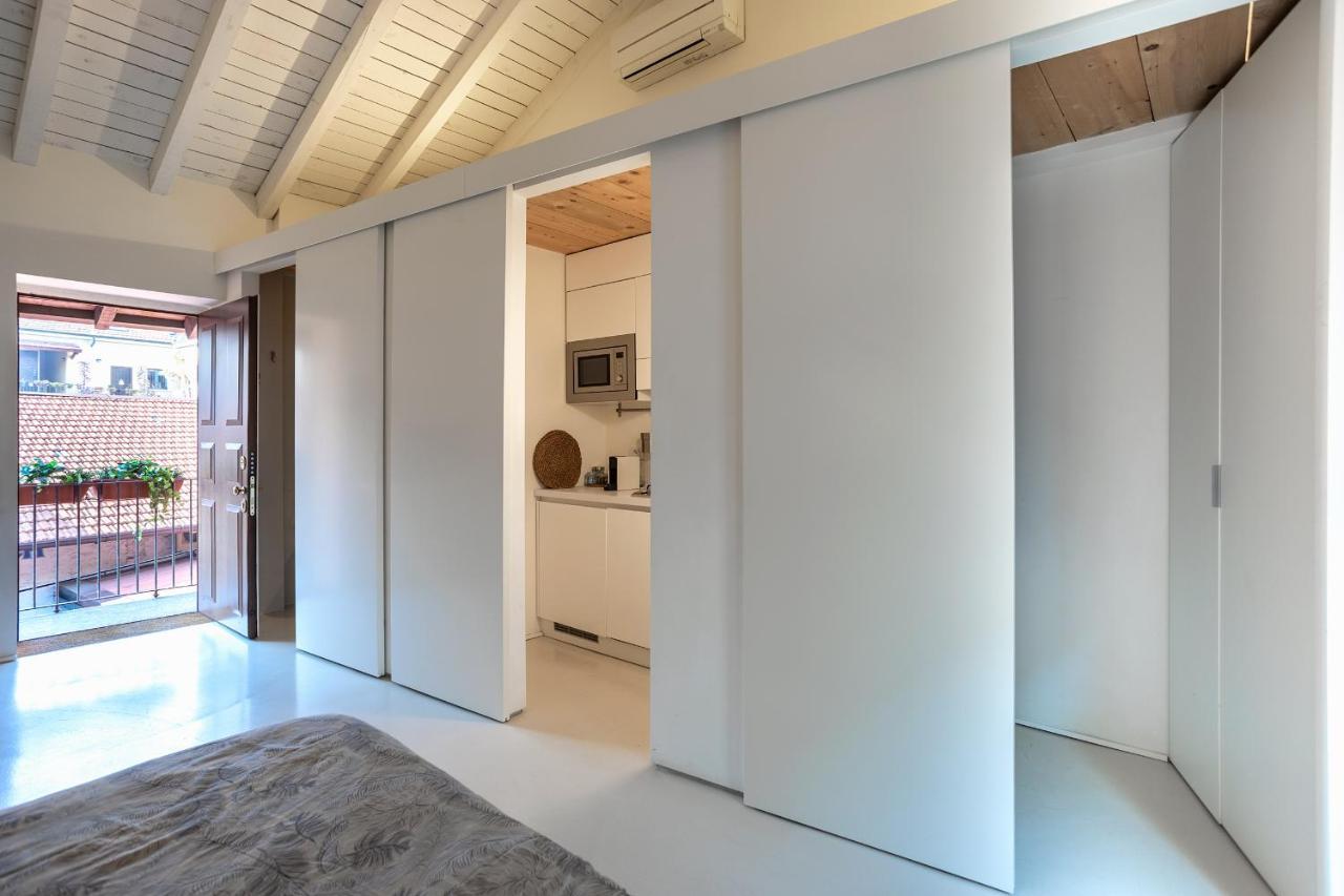 Design Loft Walking Distance Brera-duomo With Wifi+netflix Apartment